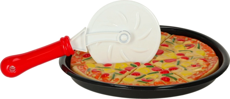 Pizza cu tăietor și tigaie pentru servire realistă