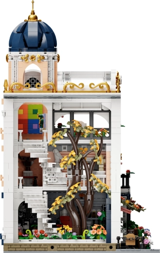 Atru cu flori și scară în spirală