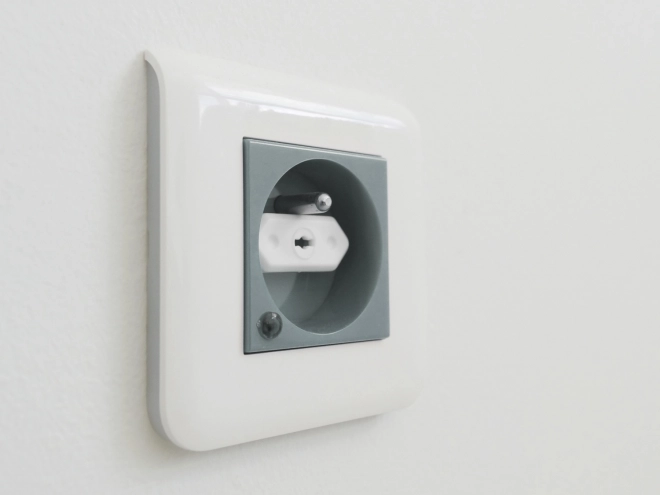 Protecție priză electrică albă