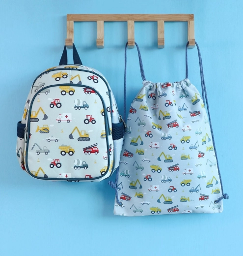 Sac sport pentru copii cu motiv vehicule – A Little Lovely Company