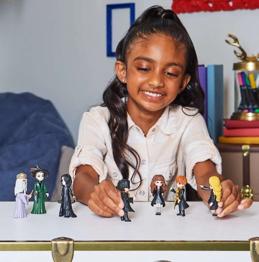 Mini figurine articulare cu accesorii