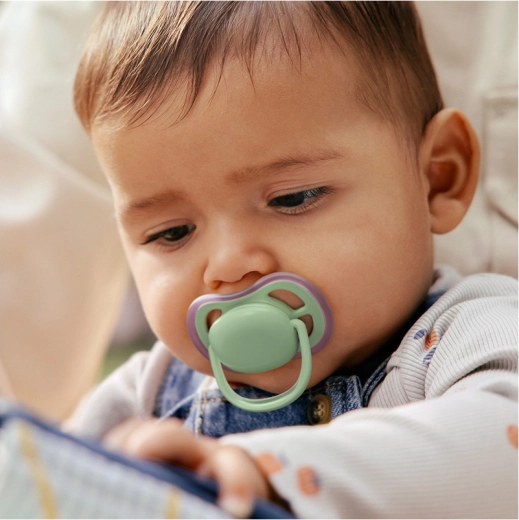 Tetină ortodontică din silicon