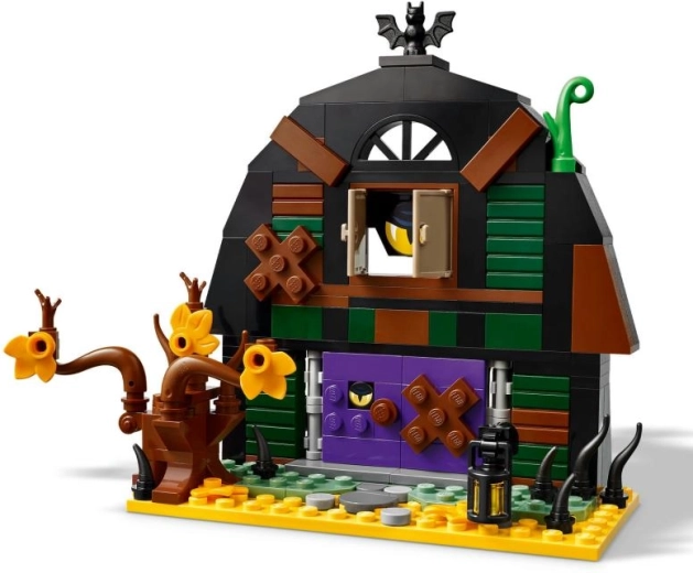 Șură bântuită plină de secrete