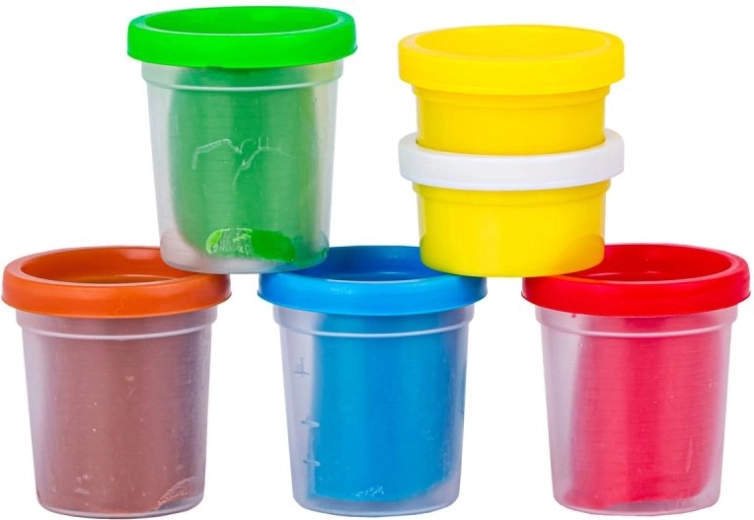 Plastilină în recipiente și accesorii pentru decorare