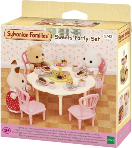 Sylvanian Families masă, scaune și dulciuri – set de ceai pentru figurine