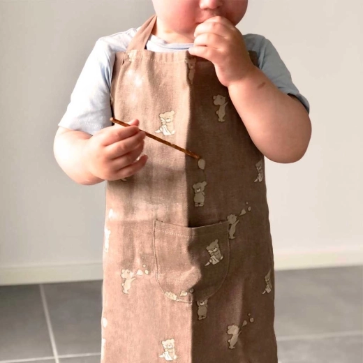 Model adorabil și protecția hainelor