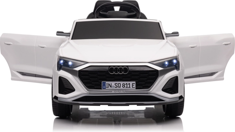 Distracție, lumini și aspect realist Audi