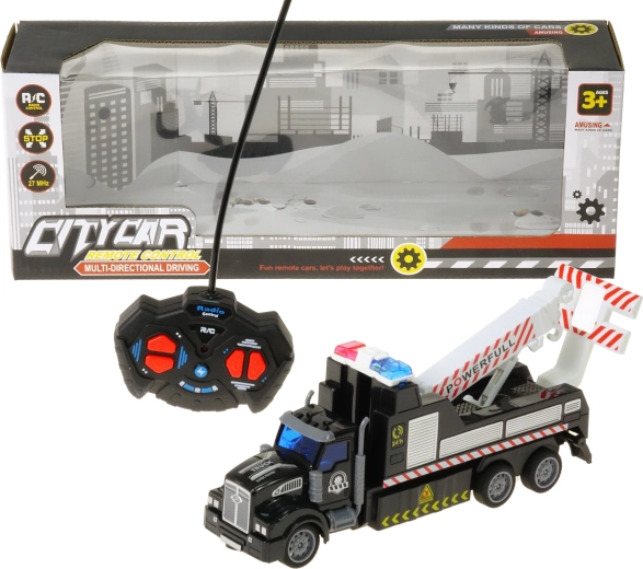 Camion de tractare controlat de la distanță