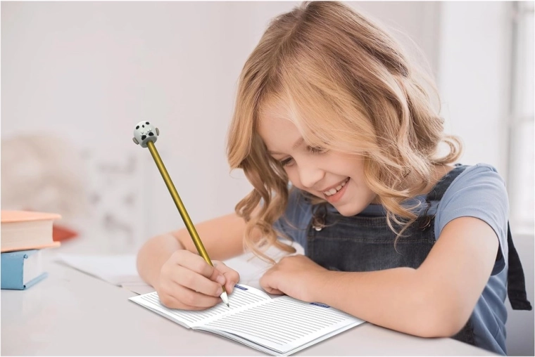 Caiet și creion cu Vifdorul