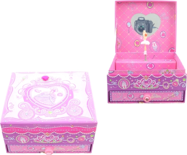 Balerină rotativă și melodie delicată