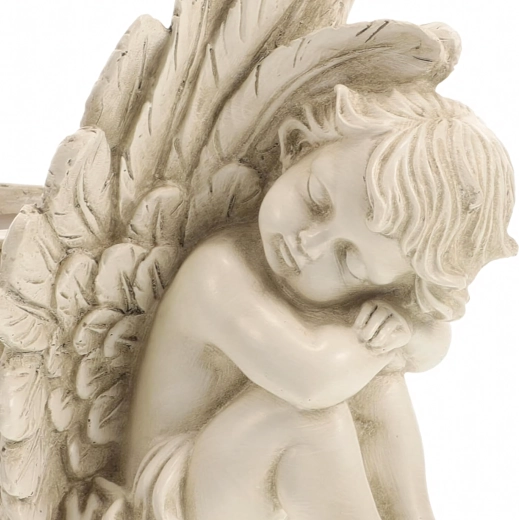 Lucru sculptural fin și aspect vintage