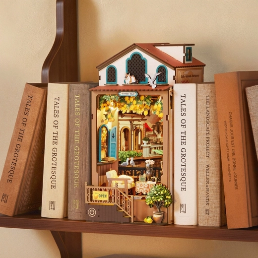 Book nook magic pentru bibliotecă