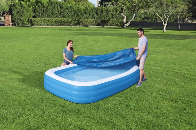 Destinată exact piscinei dreptunghiulare