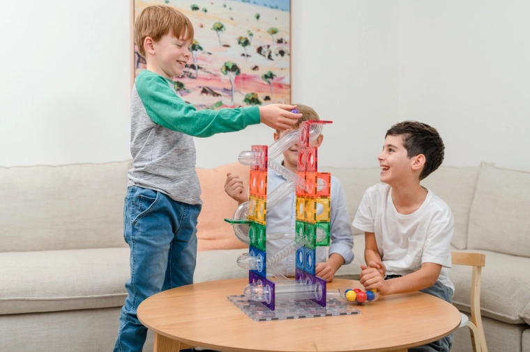 Joacă creativă ce dezvoltă motricitatea și imaginația