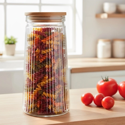 Volum ideal de 1,4 l pentru organizarea zilnică