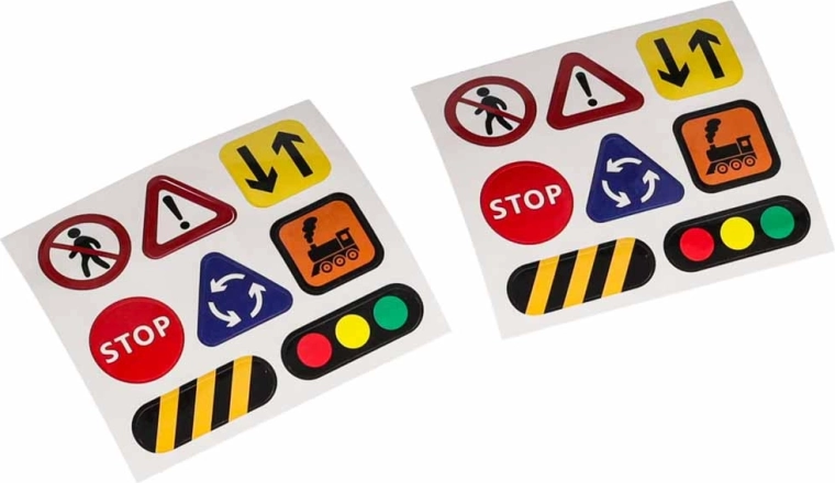 Indicatoare rutiere și autocolante pentru un joc realist