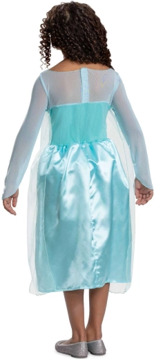 Mâneci transparente și mantie ușoară