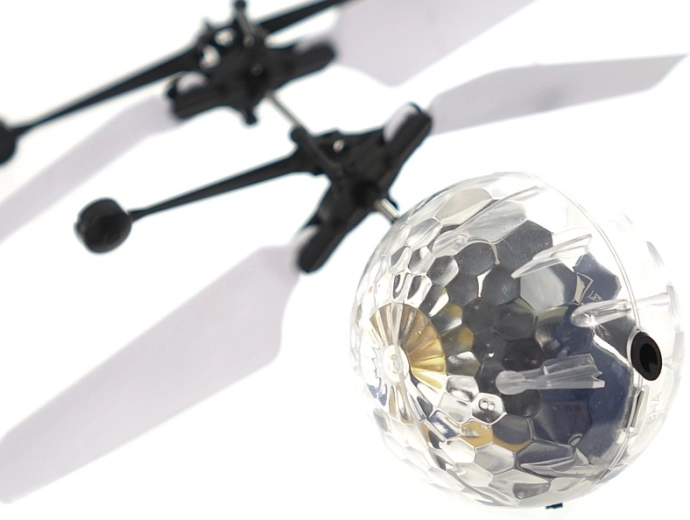 Iluminare LED și design „cristal”