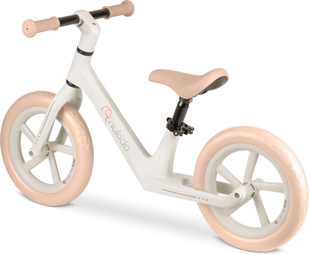 Bicicletă ultraușoară (doar 2,8 kg)