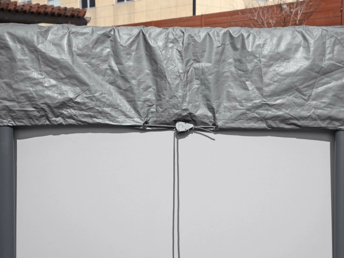 Orificii de drenaj împotriva acumulării apei