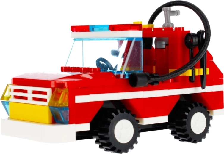 Vehicul de pompieri realist cu detalii funcționale