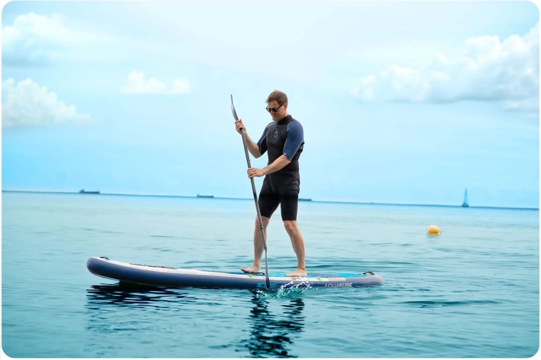 Aderență sigură datorită deckului EVA antiderapant