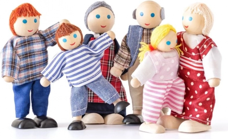 Păpuși din lemn – familie cu 6 membri
