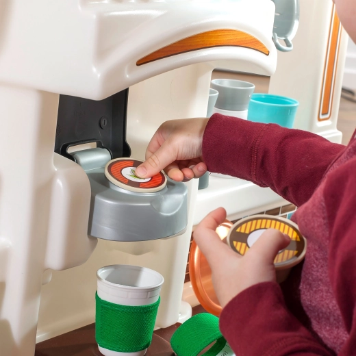 Espressor cu capsule ca la adulți