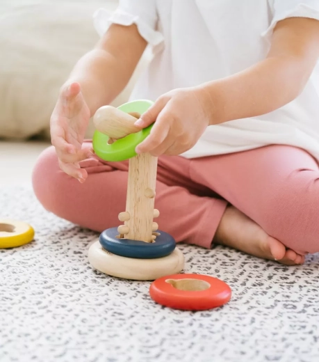 Jucărie ecologică și sigură din materiale sustenabile
