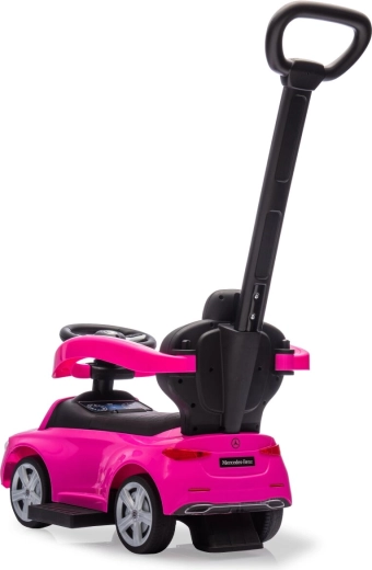 Detalii inspirate de automobilul Mercedes-Benz