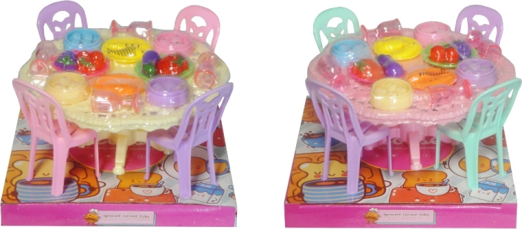 Set de mobilier pentru păpuși – masă și scaune în culori pastelate