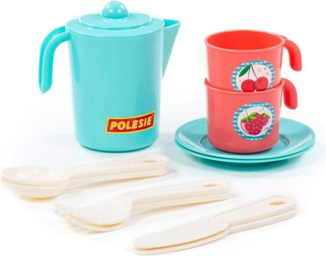 Tacâmuri din plastic sigure pentru primele mese