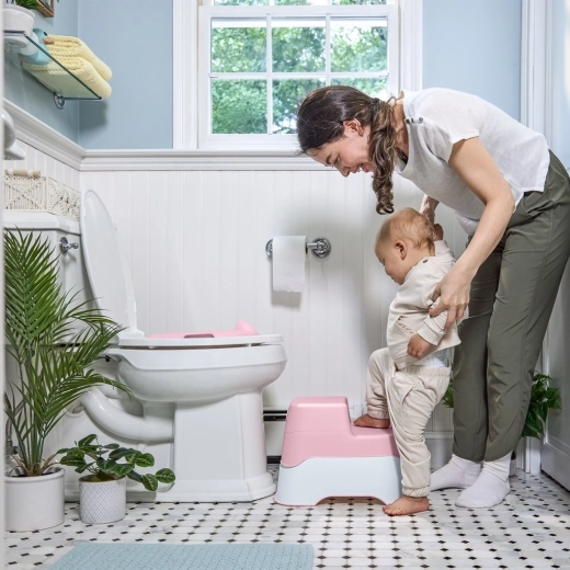 Scăunel cu două trepte pentru autonomie