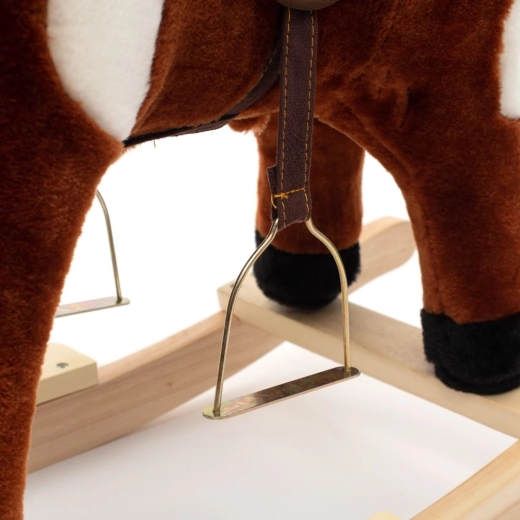 Șa confortabilă și scărițe metalice