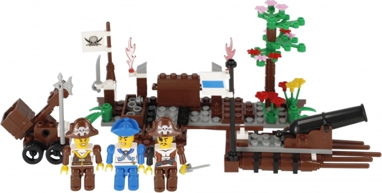 Scene pirat pline de acțiune cu tun