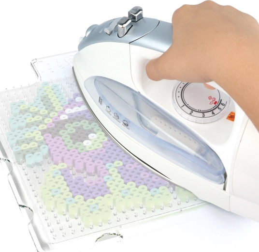 Suport transparent și șabloane pentru asamblare ușoară