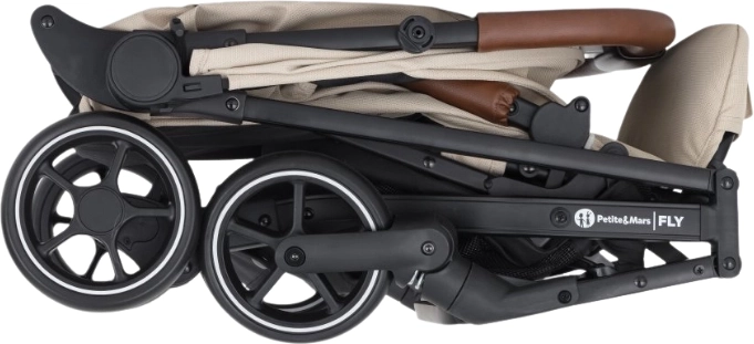 Pliere compactă și greutate redusă