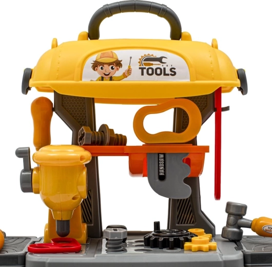 Toate uneltele la locul lor