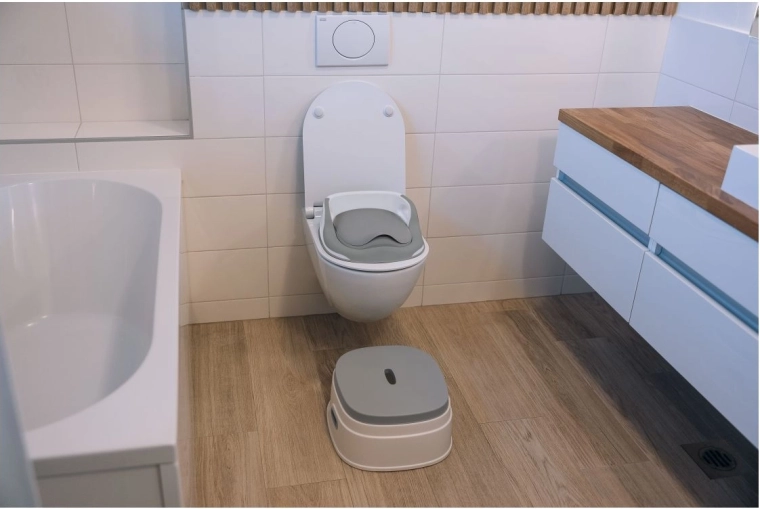 Reductor pentru toaleta standard