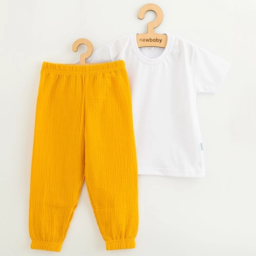 Set pentru copii din bumbac, cu tricou și pantaloni din muselină New Baby Kindergarten toffee, mărimea 116