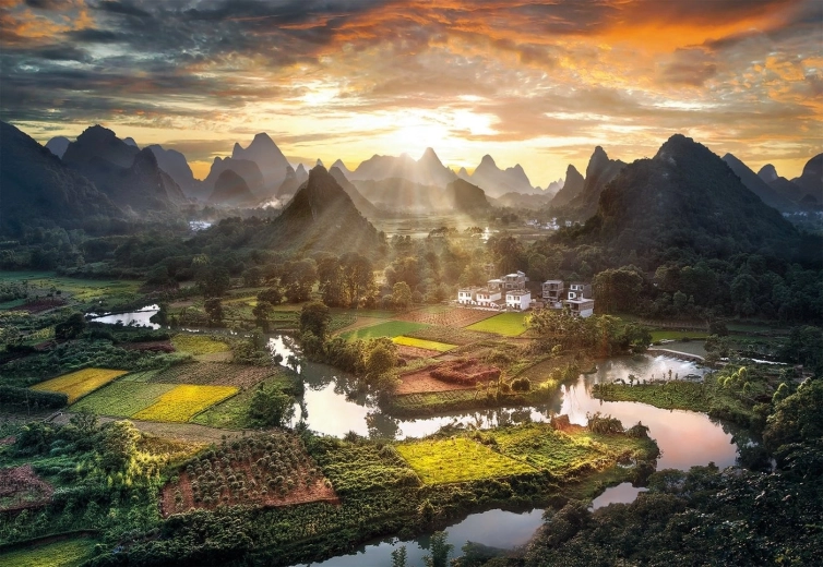Puzzle 2000 piese Peisaj chinezesc