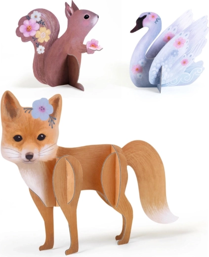 Decorațiuni din lemn cu animăluțe pentru expunere