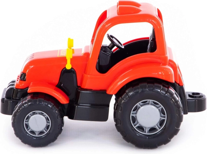 Tractor compact pentru mâini mici