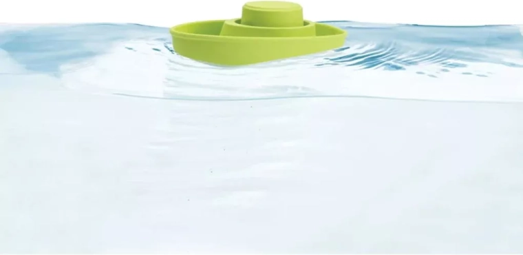 Bărcuță care se transformă în submarin