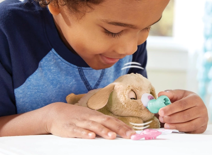 Îngrijire interactivă: hrănire și liniștire