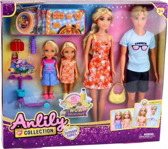 Set de familie cu 4 păpuși pentru jocuri de rol