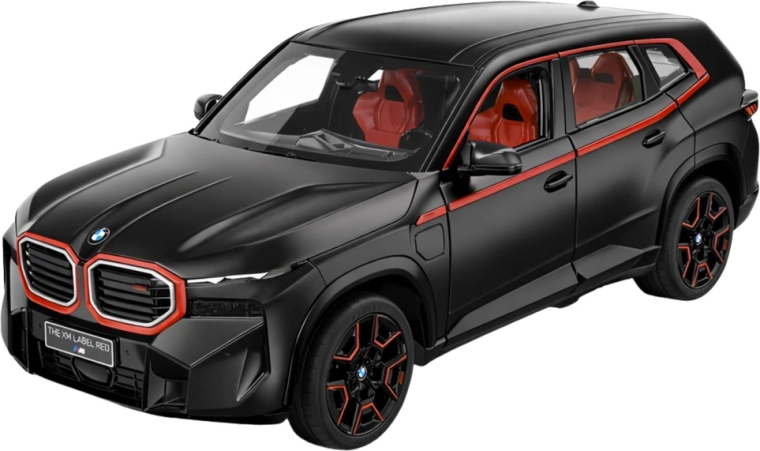 Model BMW licențiat cu detalii atent lucrate