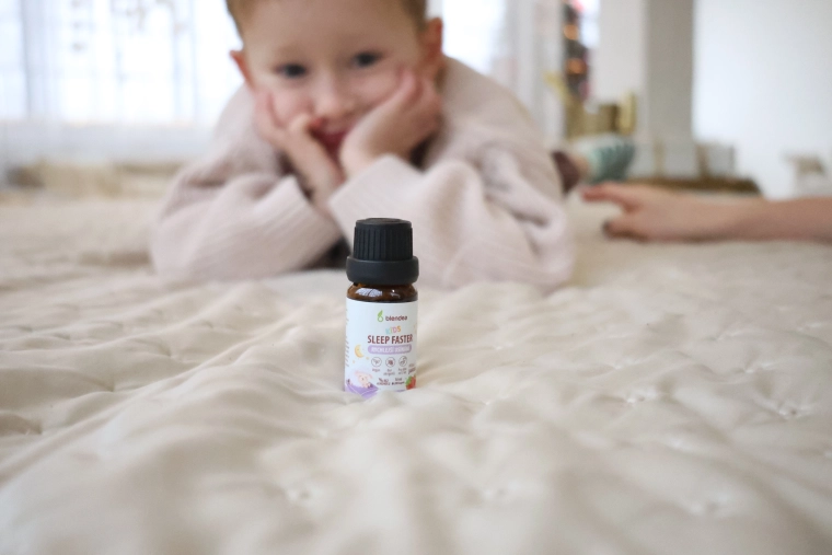 Ambalaj compact de 10 ml pentru acasă și în deplasare