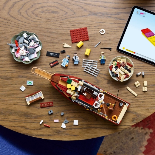 Construcție pentru adulți cu suport LEGO Builder