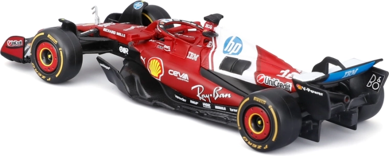 Caroserie metalică die-cast cu elemente detaliate